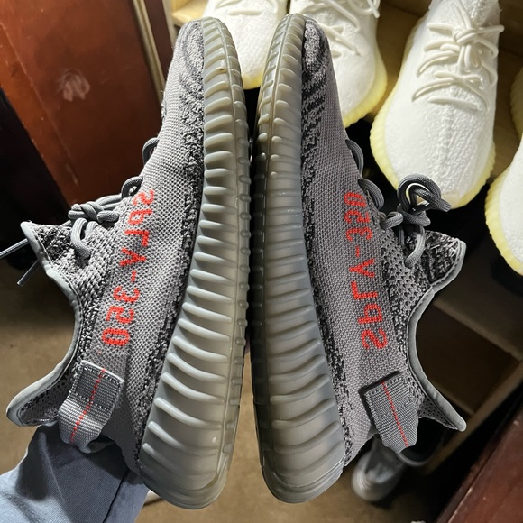 🔥Yeezy 350 V2 Beluga 2.0 sz9.5 with authentication🔥
